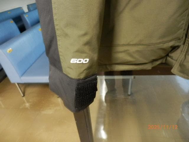 THE NORTH FACE ダウンジャケット フード付き オリーブ