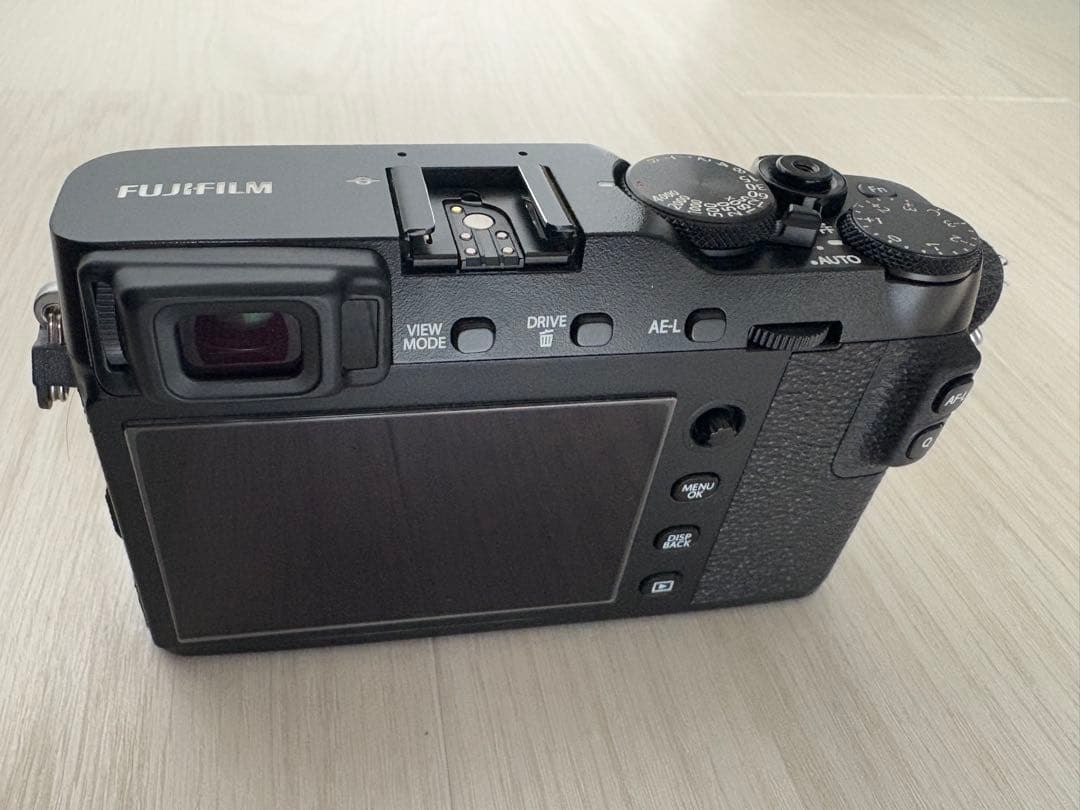 Fujifilm X-E3 ブラック ミラーレス一眼　マニュアルレンズ付