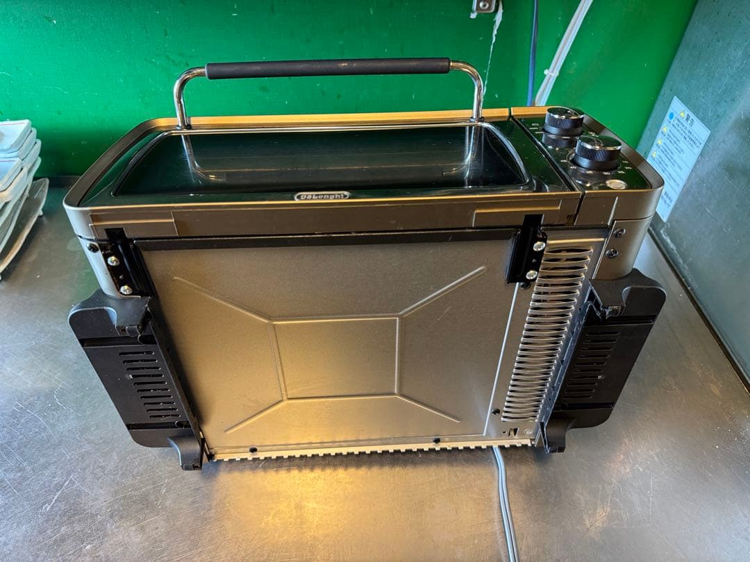 DeLonghi オーブン&トースター (ピザストーン付き)