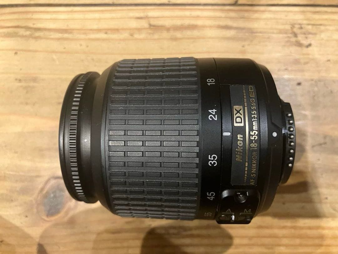 Nikon D40 ダブルズーム　SDカードリーダー付(シャッター回数3082)