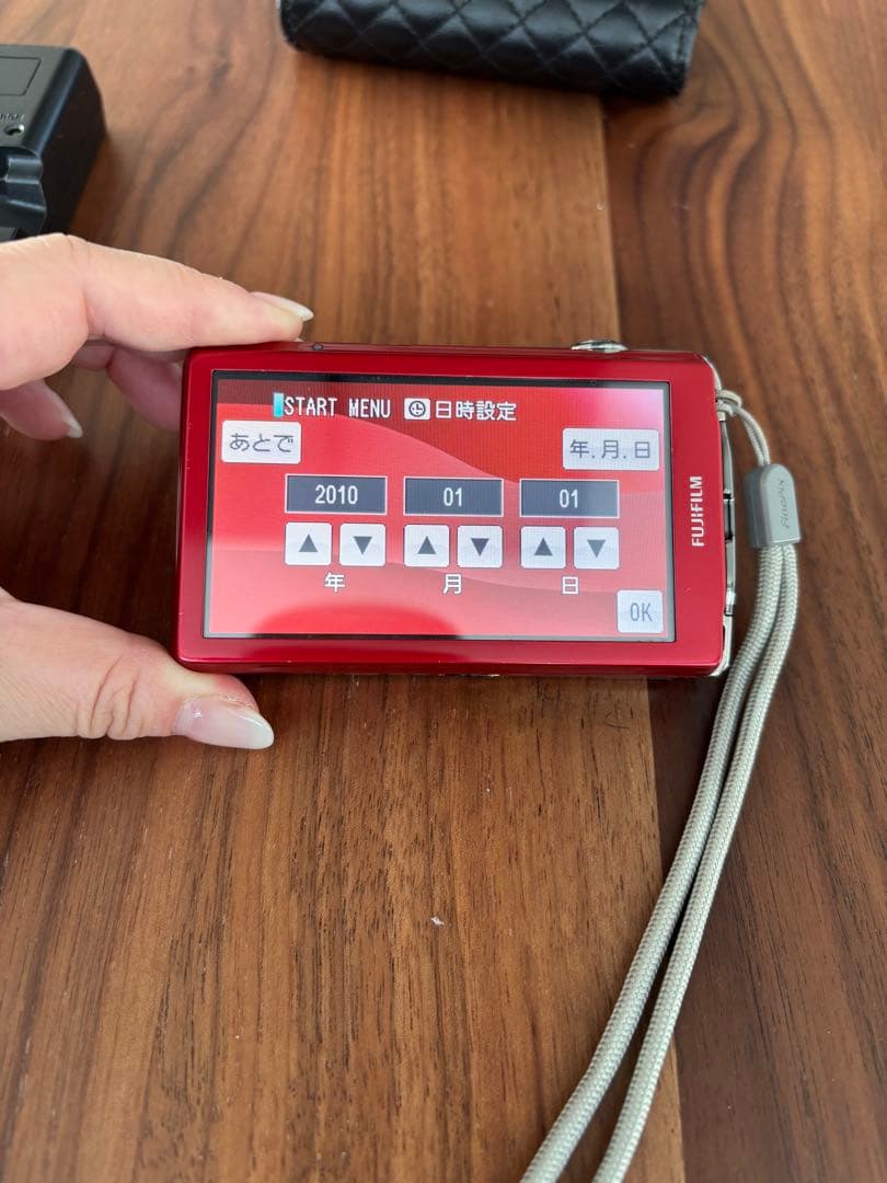 FUJIFILM デジタルカメラ　FinePix Z800EXR レッド