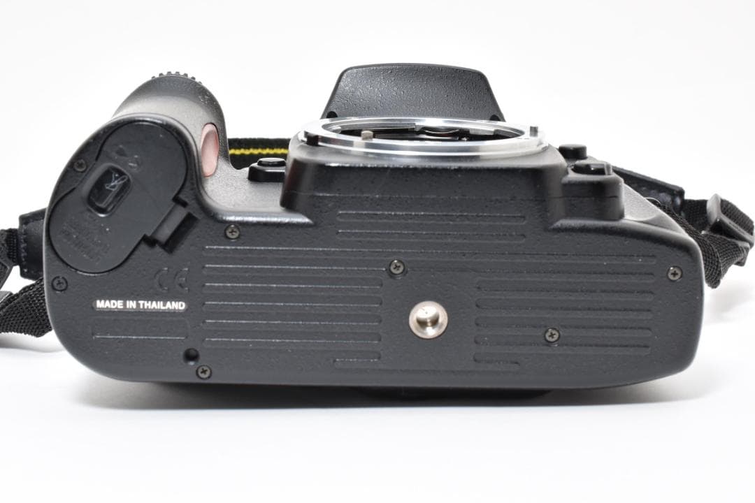 良品 NIKON ニコン F80 フィルムカメラ ボディ 加水分解なし M435