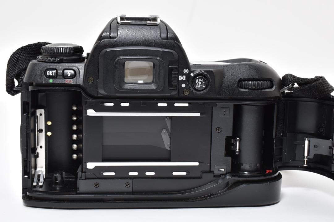 良品 NIKON ニコン F80 フィルムカメラ ボディ 加水分解なし M435