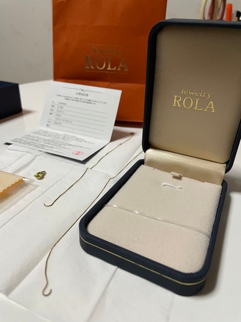 JewelryROLA ペリドット&ダイヤモンドネックレス　K10YG