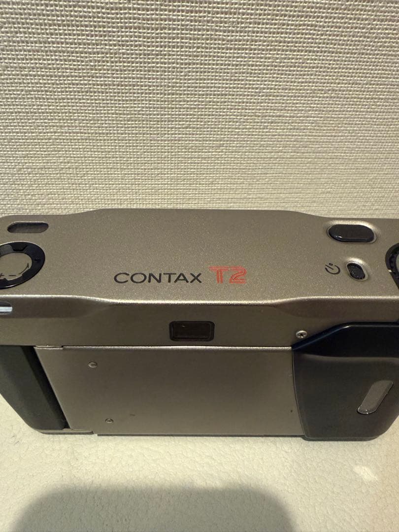 高級コンパクトフィルムカメラ CONTAX T2 コンタックス　シルバー