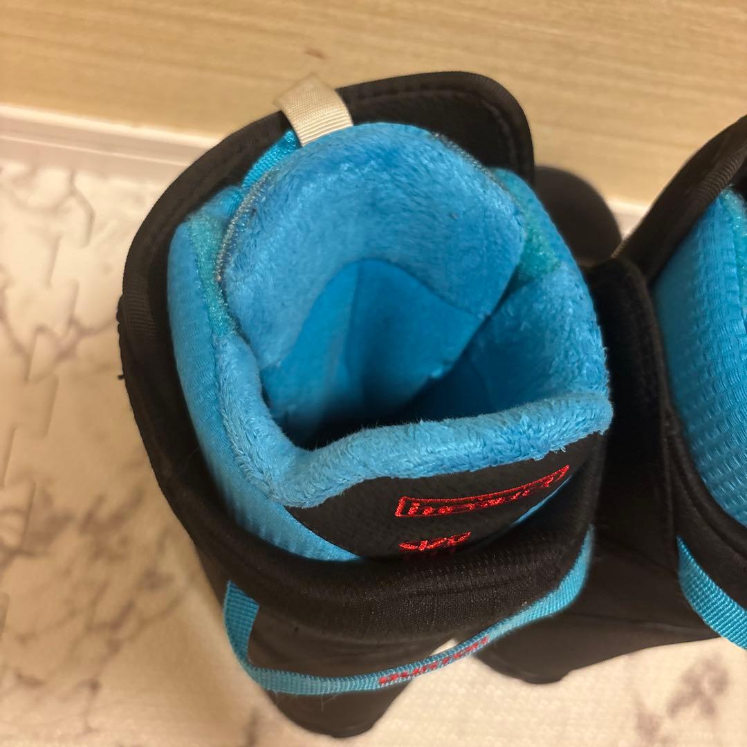 Burton 24cm Imprint バートンの子ども用スノーボードブーツ