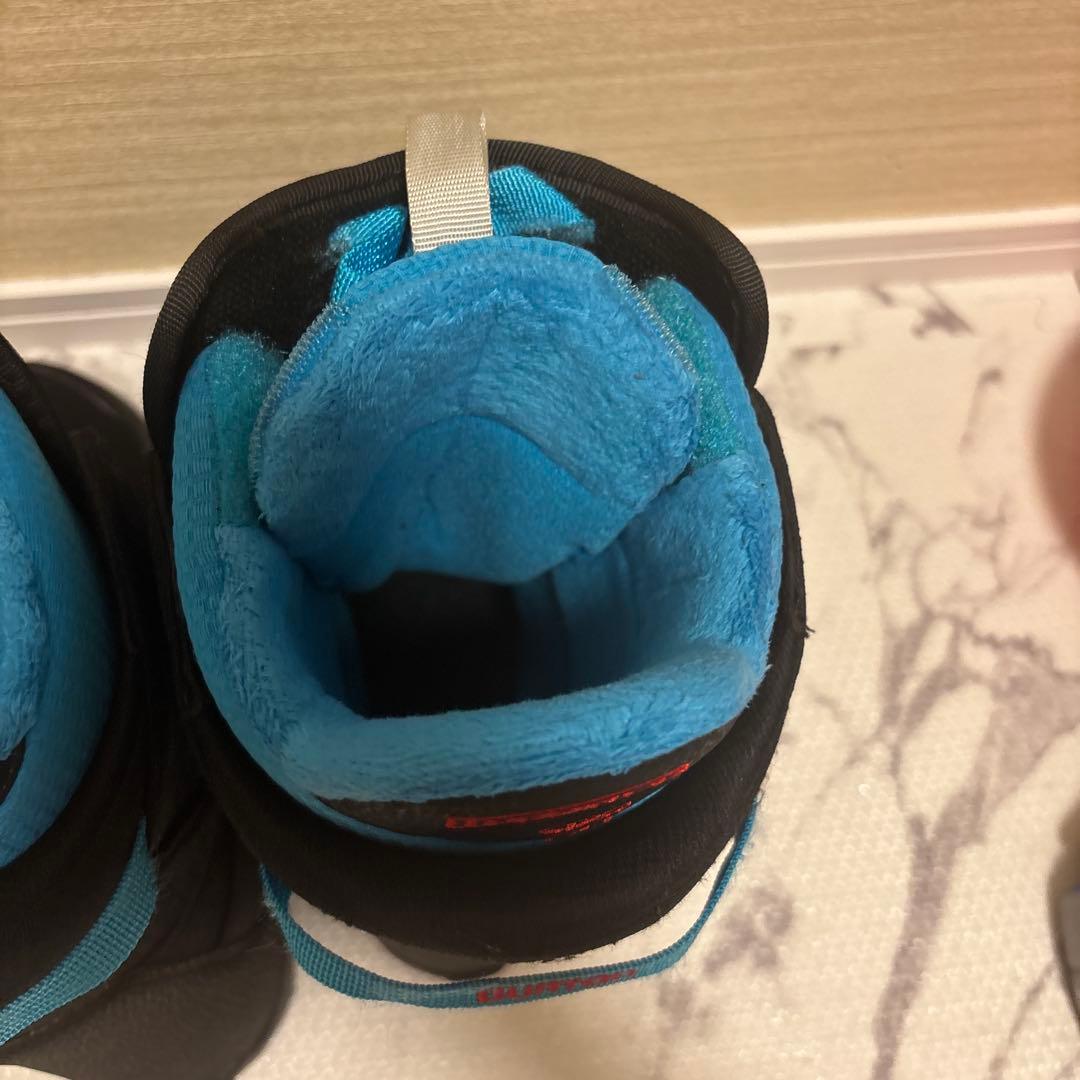 Burton 24cm Imprint バートンの子ども用スノーボードブーツ