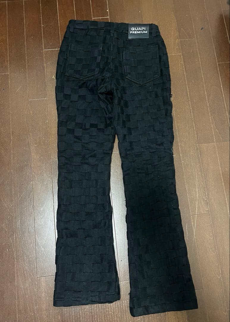 GUAPI ブラックフレアパンツ