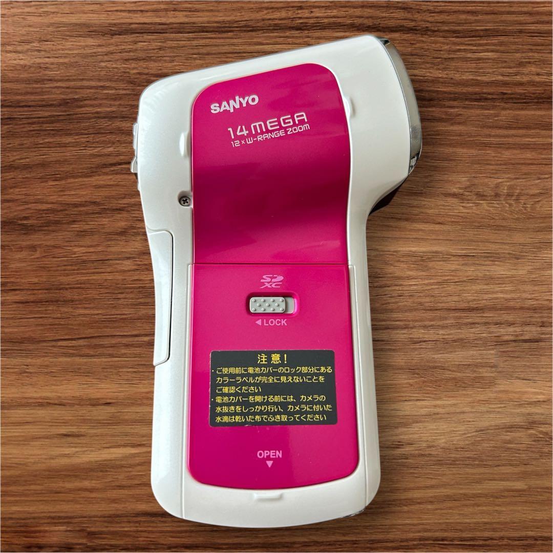 動作確認済み　バッテリー2個付き　SANYO デジタル　ムービーカメラXacti