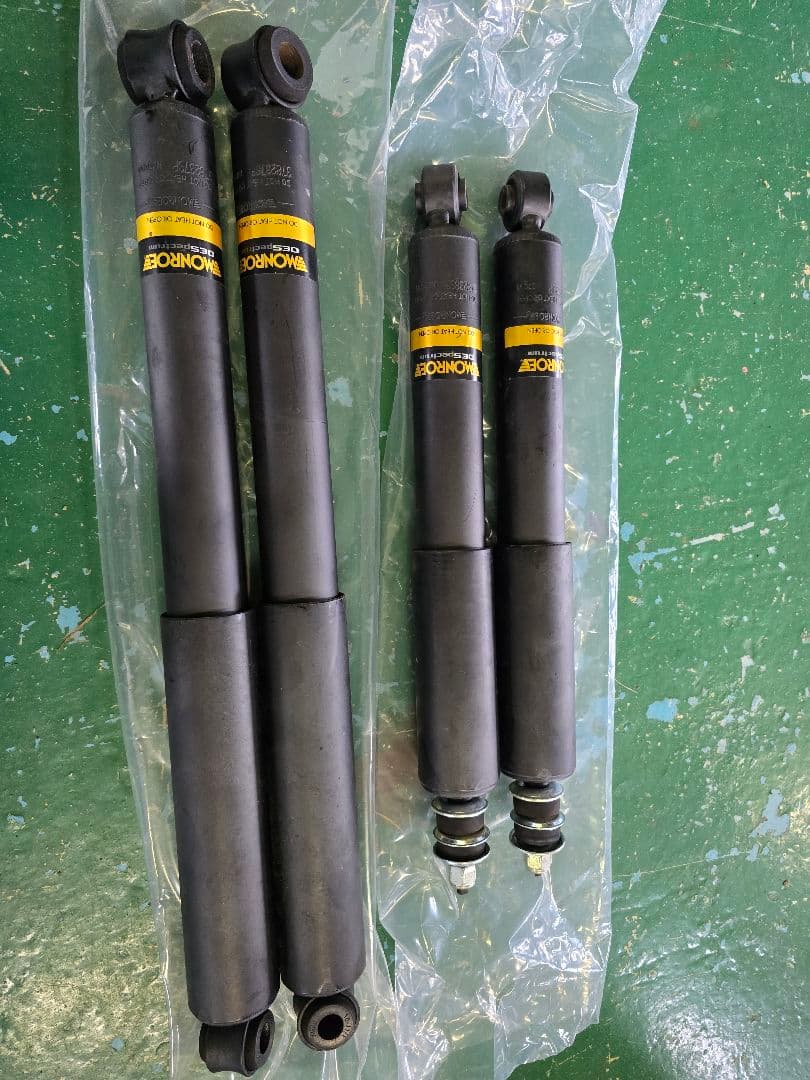 MONROE OESpectrum ショックアブソーバー 4本セット ハイエース