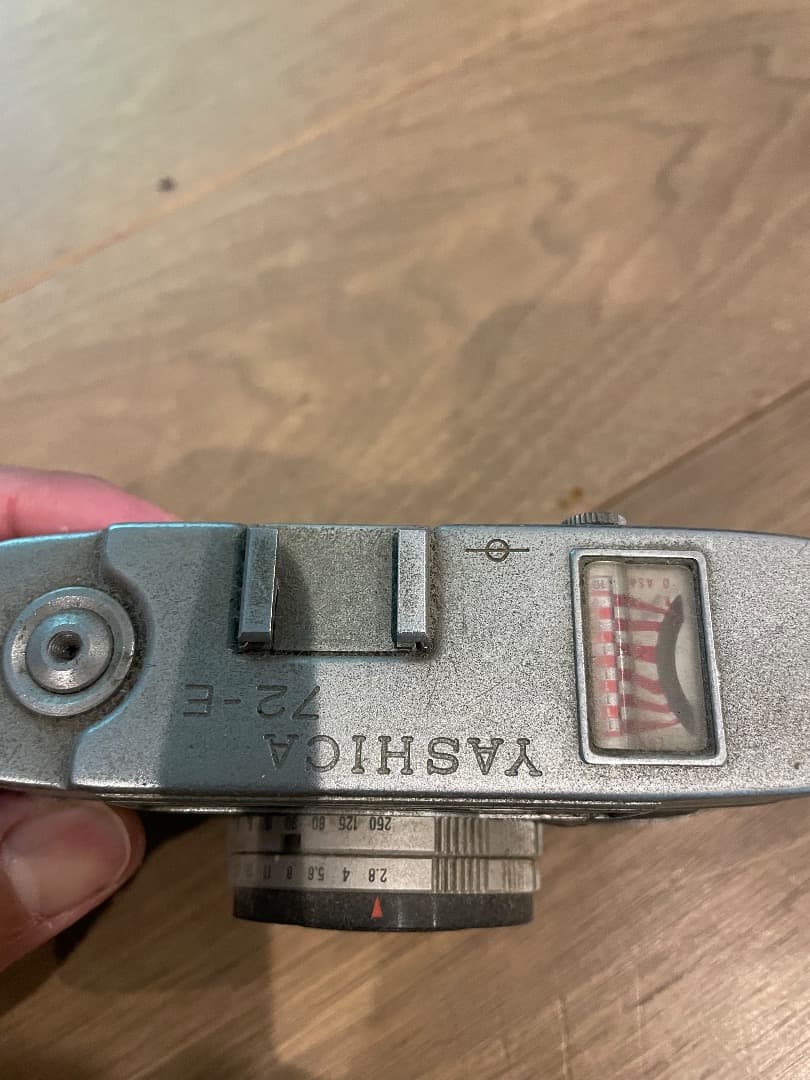 Yashica E レンジファインダーカメラ
