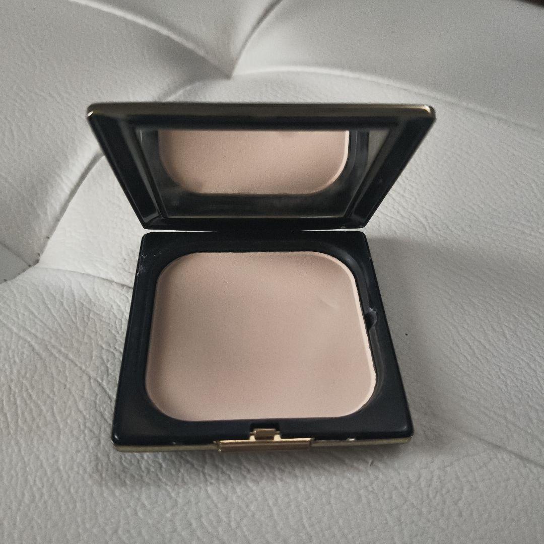 クレドポーボーテ プードルコンパクトエサンシエルnエレガントスリム