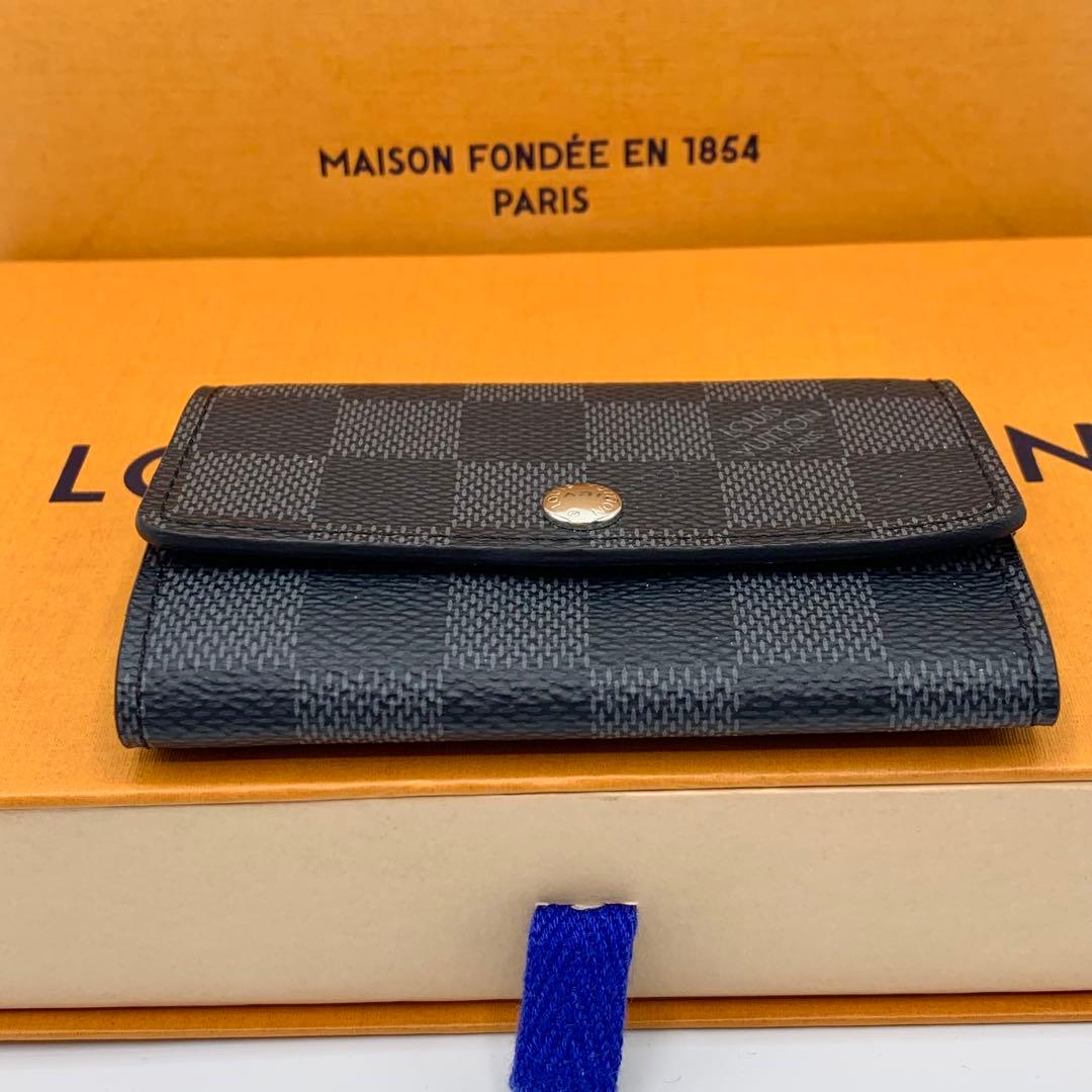 【ほぼ未使用】ルイヴィトン　キーケース　グラフィット　グレー　6連