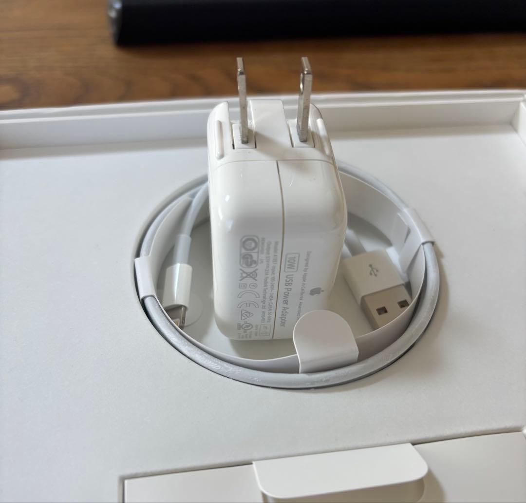 iPad 第6世代 128GB SIMフリー Logicoolキーボード