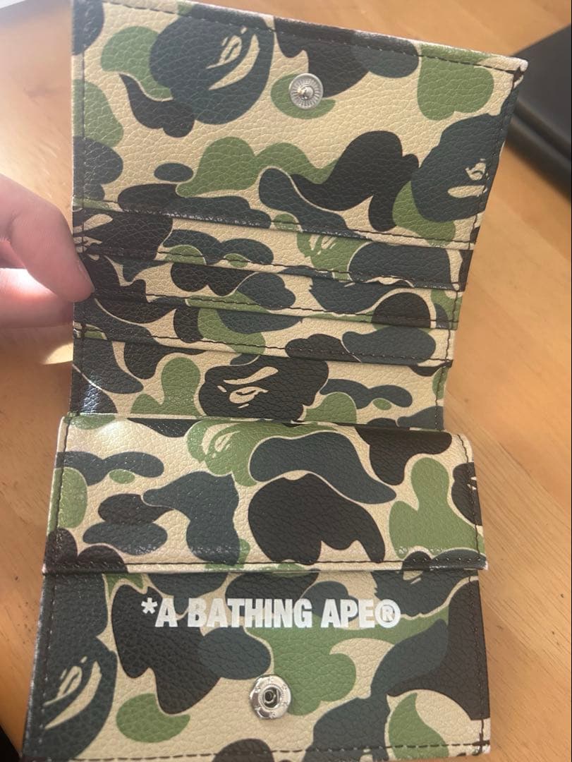 田舎の貧乏 さん専用A・BATHING APEの財布(緑)