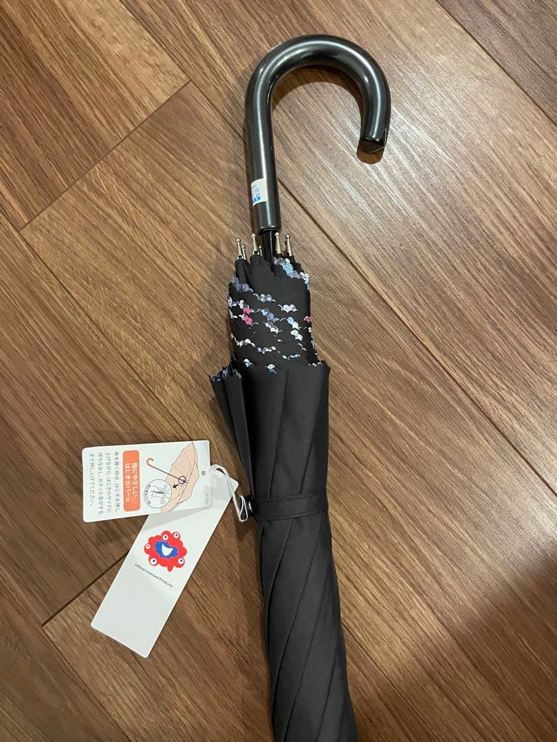 万博 ミャクミャク 傘