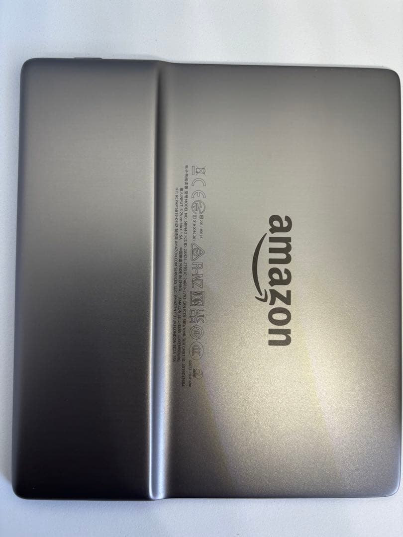 Kindle Oasis 第10世代 32GB 広告なし カバー・フィルム付き