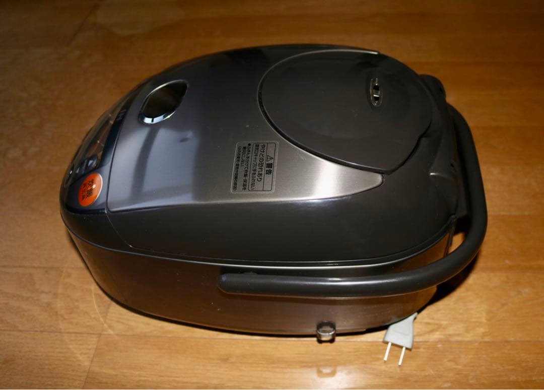 象印 圧力IH炊飯器 NP-V10A 内釜きれい 5.5合 極め炊き