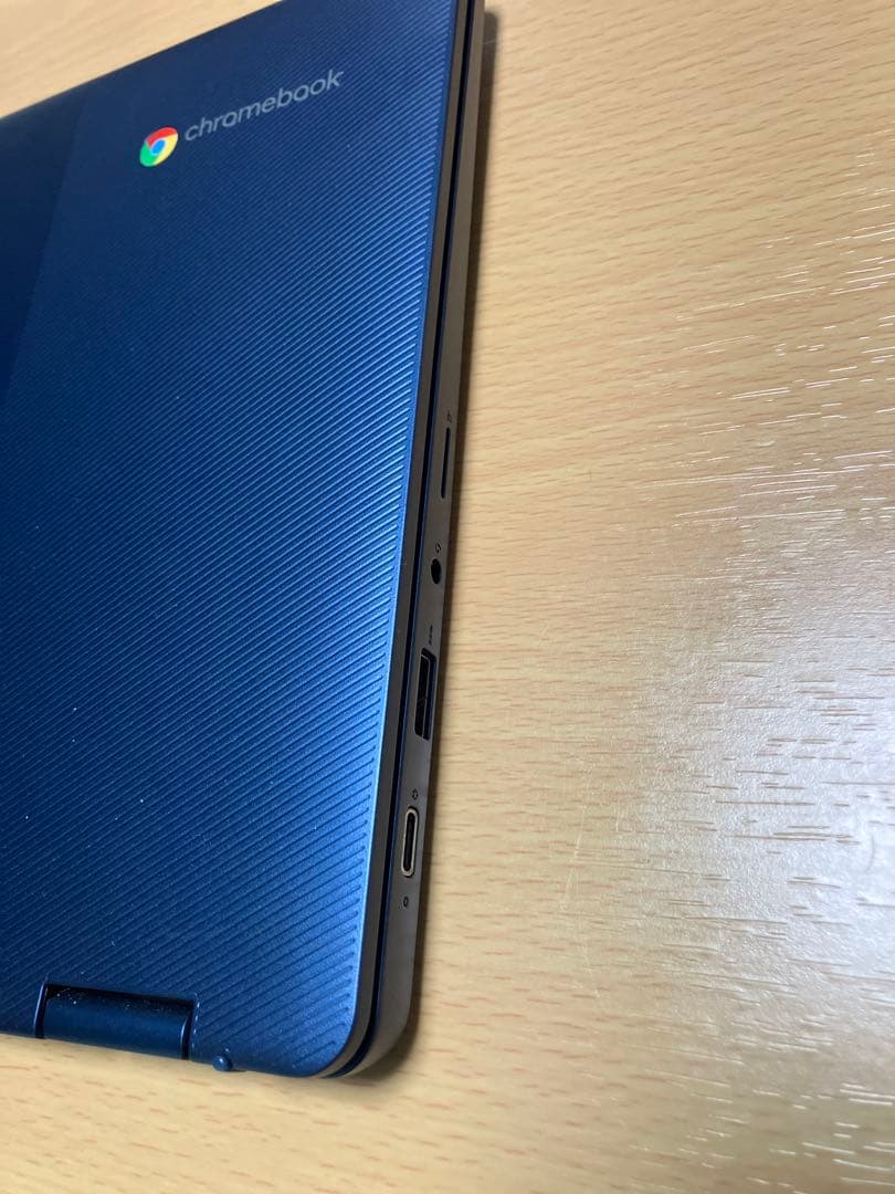 Chromebook 本体 ブルー　充電器&バッファローマウスセット