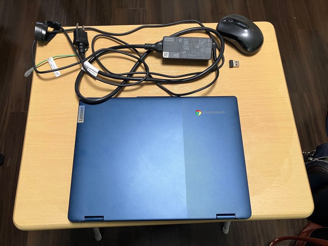 Chromebook 本体 ブルー　充電器&バッファローマウスセット