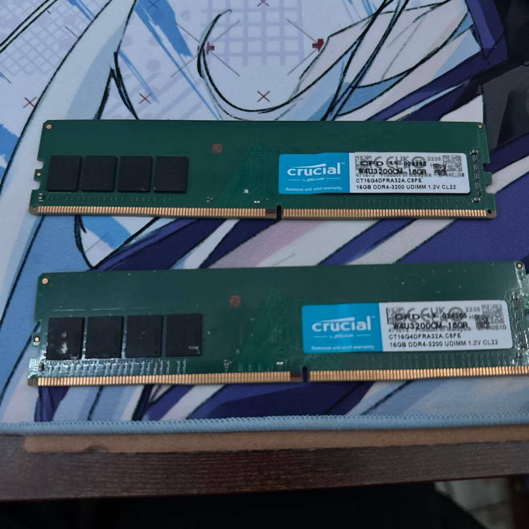 Crucial 16GB ×2 32gb DDR4メモリ