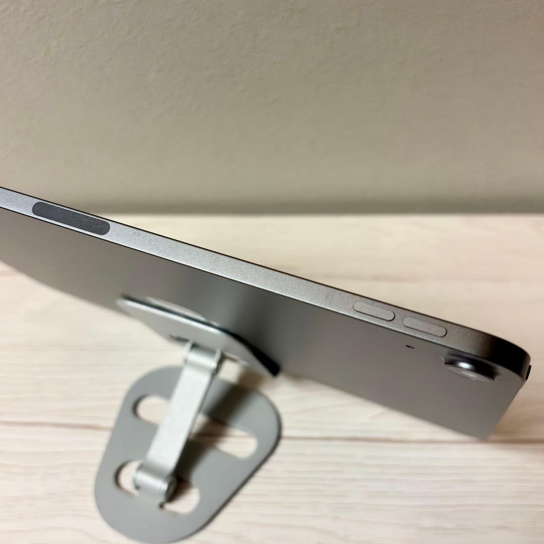 【新品同様】iPad Air 第5世代 256GB Wi-Fi スペースグレイ