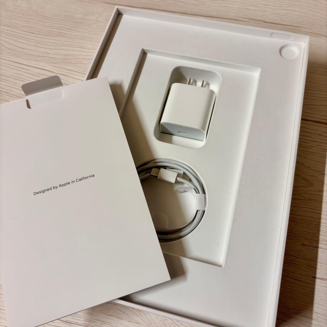 【新品同様】iPad Air 第5世代 256GB Wi-Fi スペースグレイ