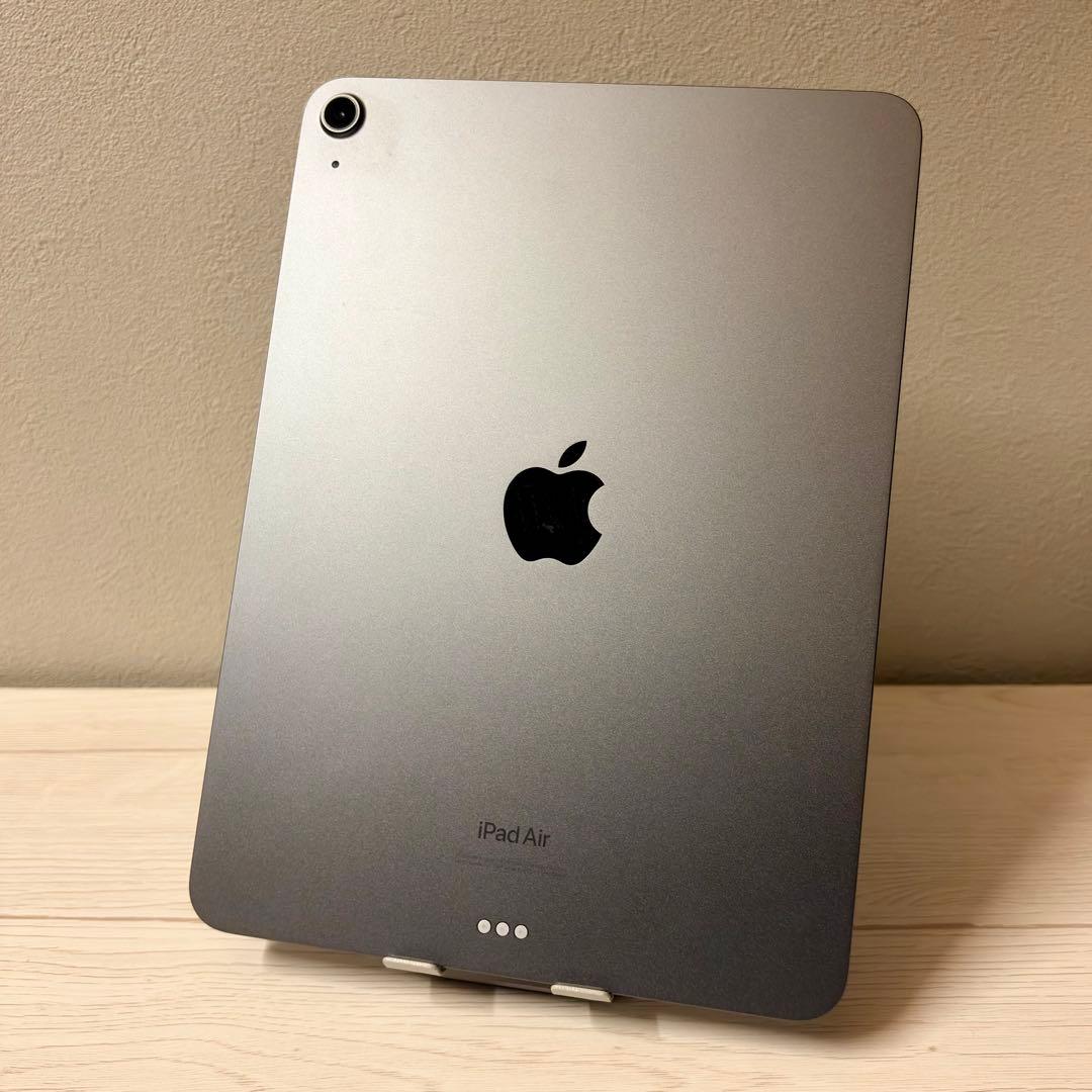 【新品同様】iPad Air 第5世代 256GB Wi-Fi スペースグレイ