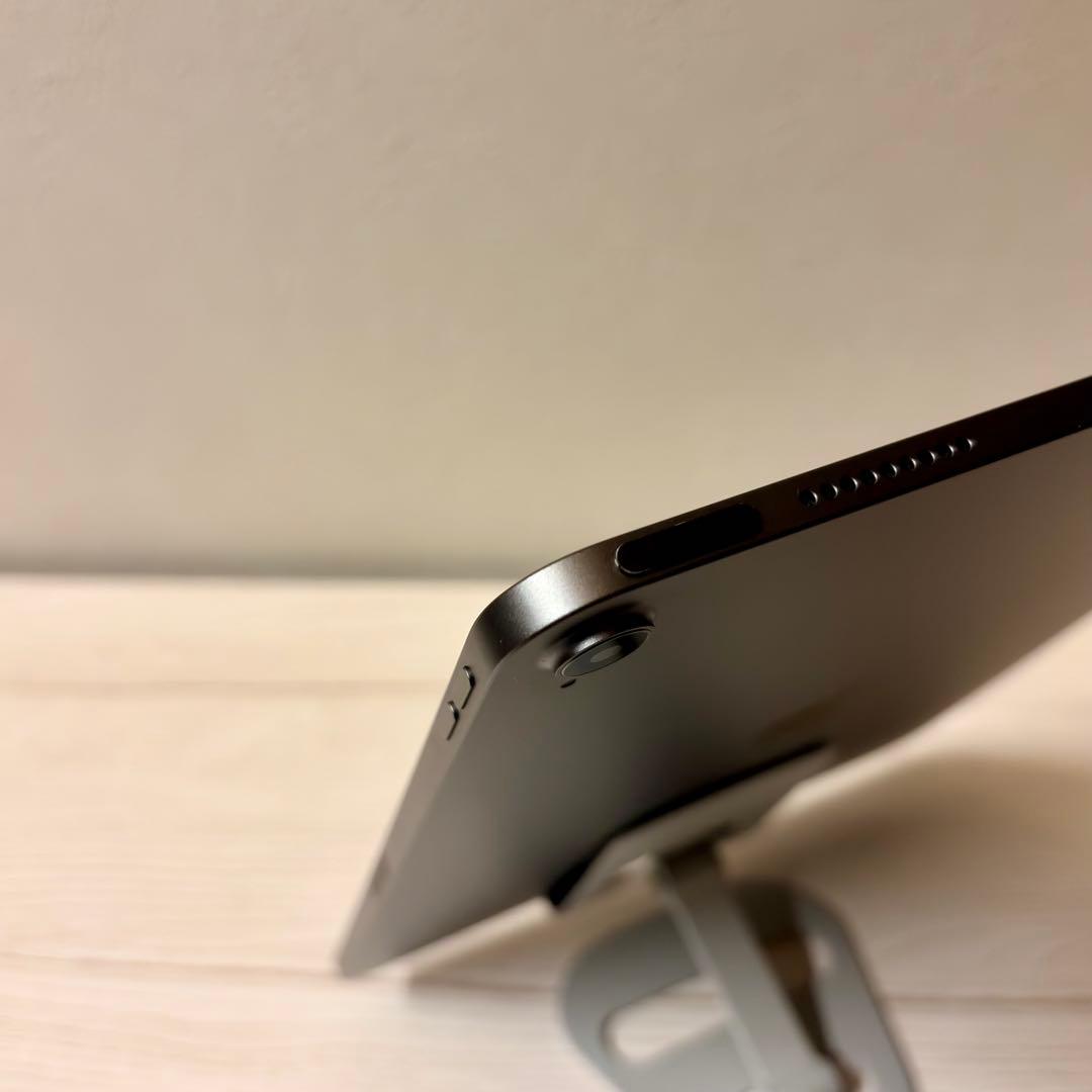 【新品同様】iPad Air 第5世代 256GB Wi-Fi スペースグレイ