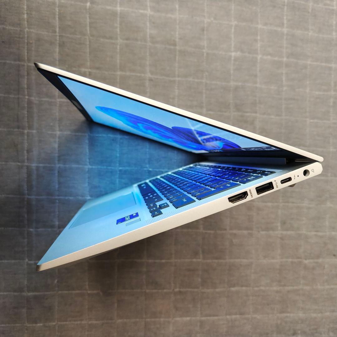 2024年2月 日本製 美品 HP 爆速 13世代i7 32GB 1TB