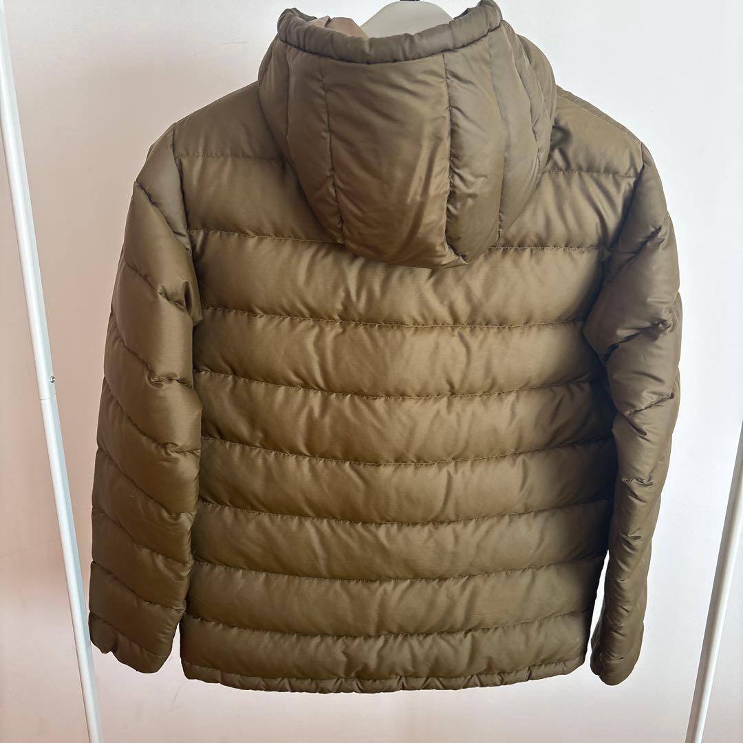 Patagonia フード付きダウンジャケット オリーブ