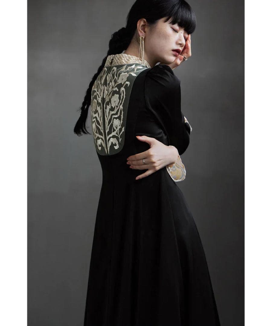 etoll. バック刺繍フレアドレス　S