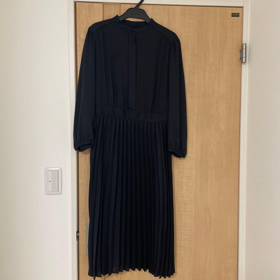 23区　クリスタルアムンゼン　プリーツ ワンピース