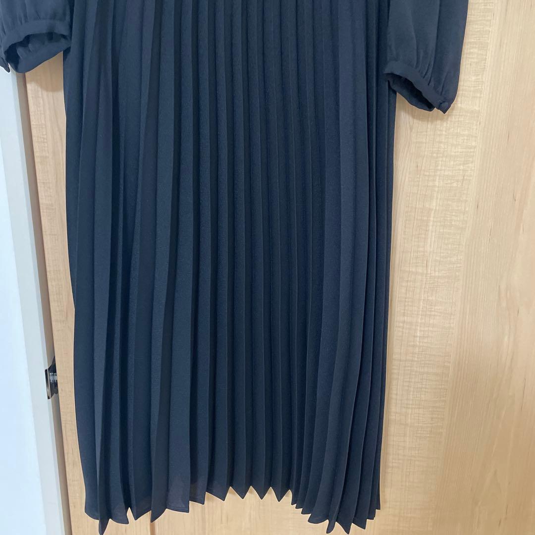 23区　クリスタルアムンゼン　プリーツ ワンピース