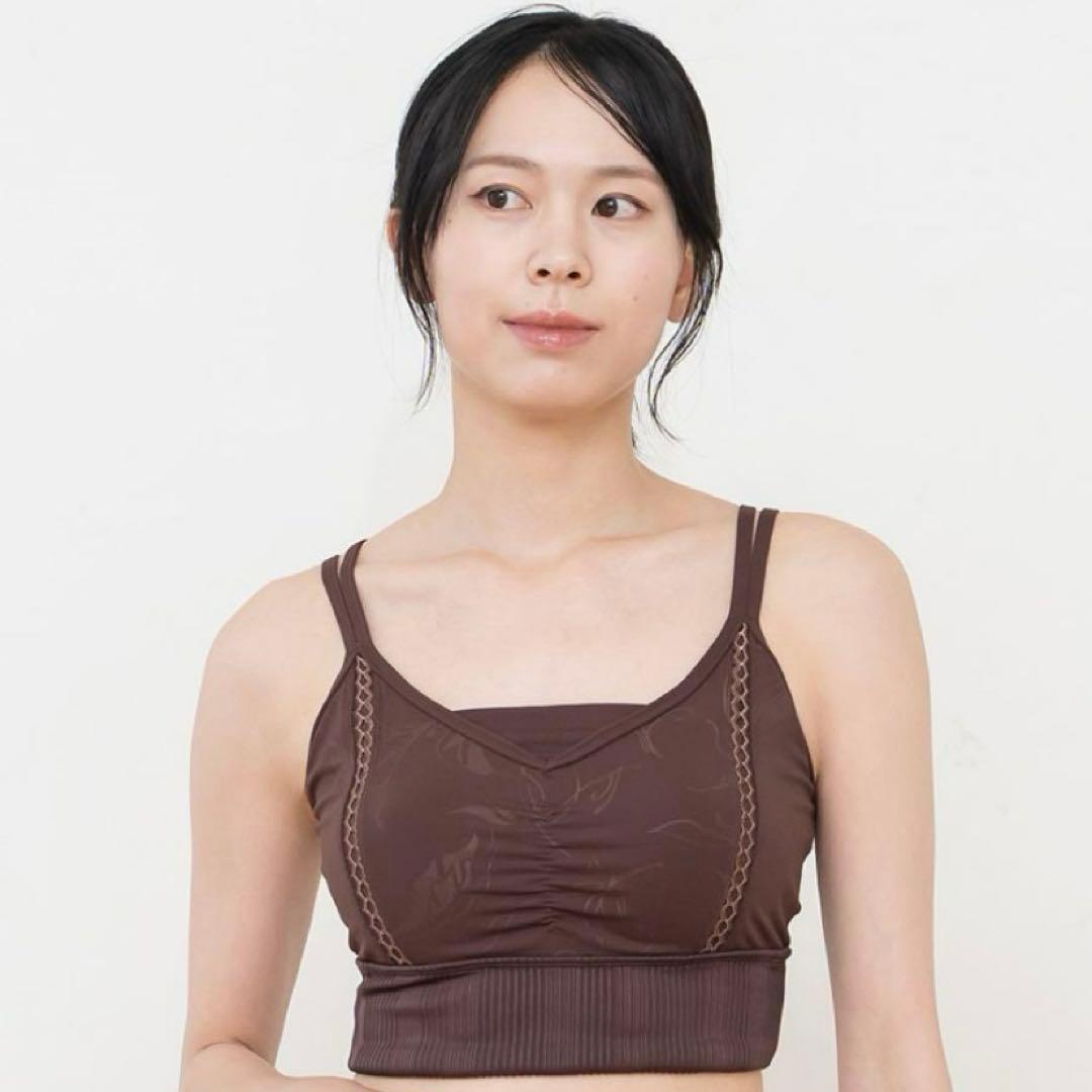SUKALA 完売品新品未使用　エンボスリーフブラトップ Sサイズ