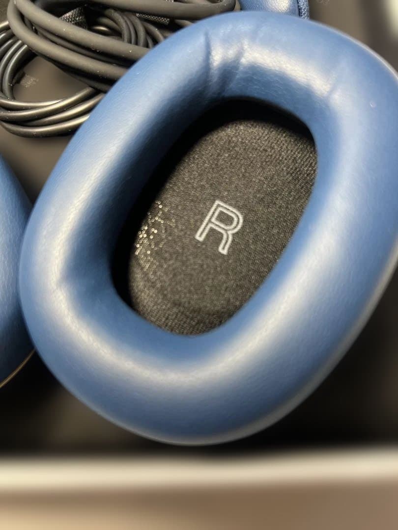 【新品】Bowers & Wilkins ヘッドホン B&W Px7S2