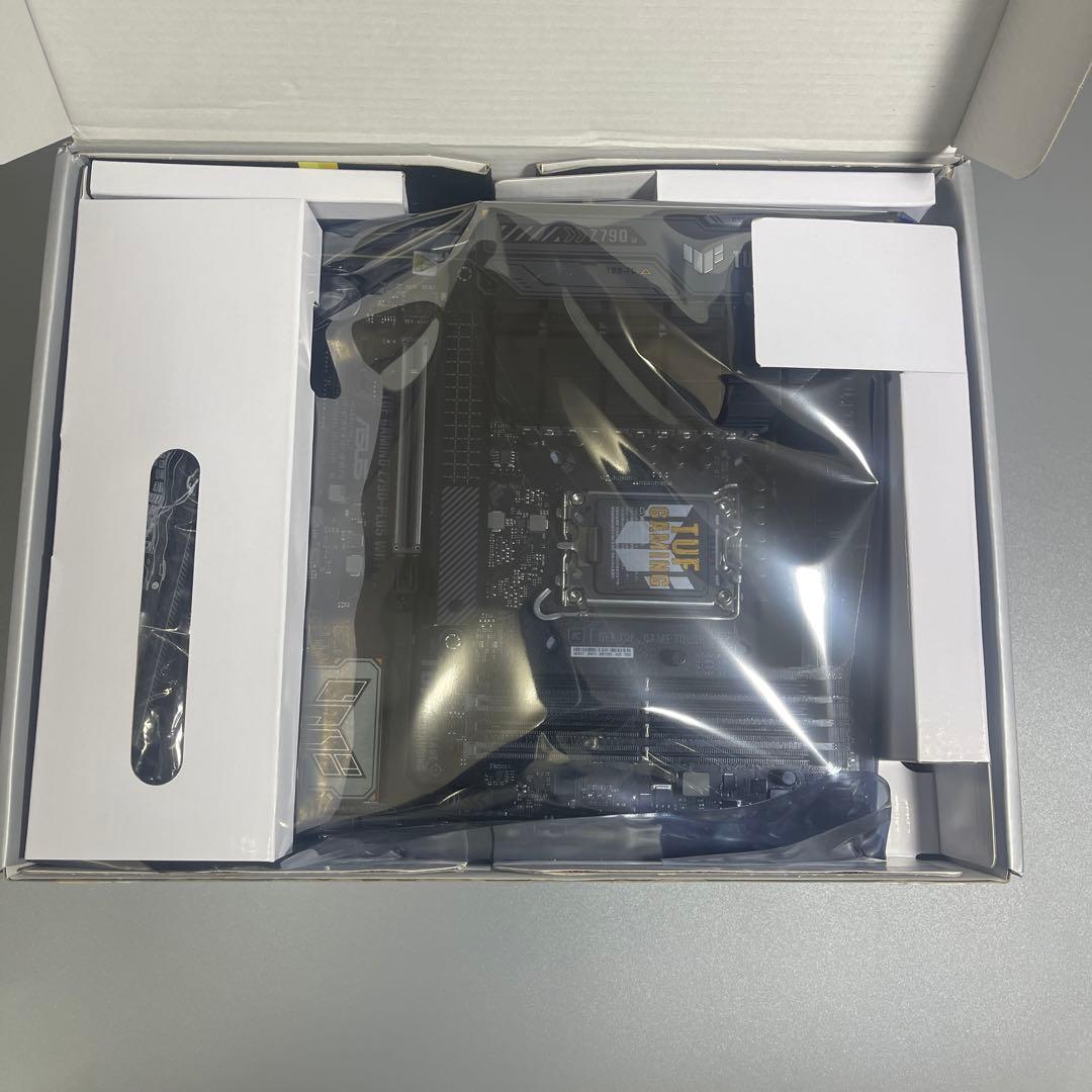 【新品未使用】ASUS TUF GAMING Z790-PLUS WIFI