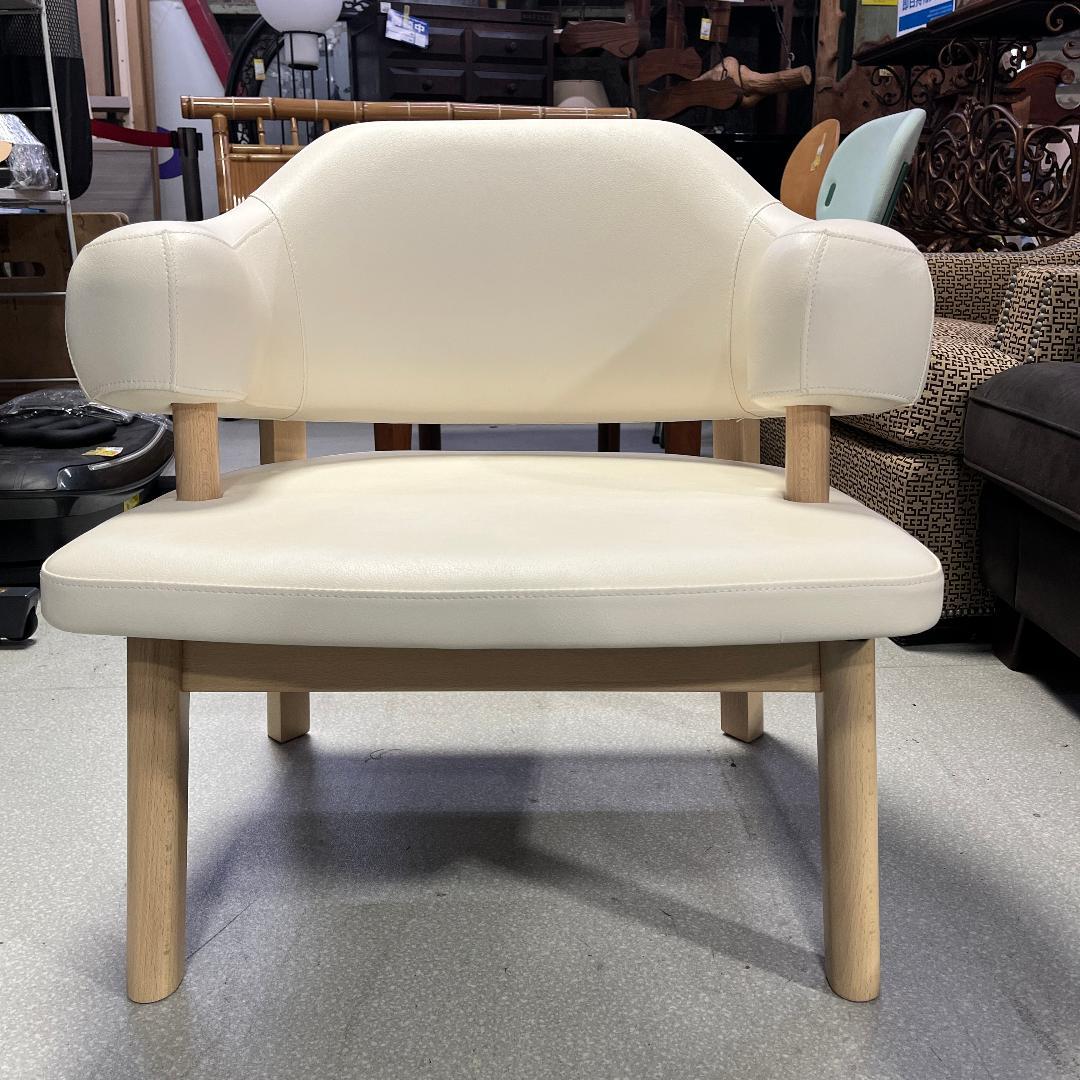 極美品 ADAL アダル ペコ 授乳サポートチェア