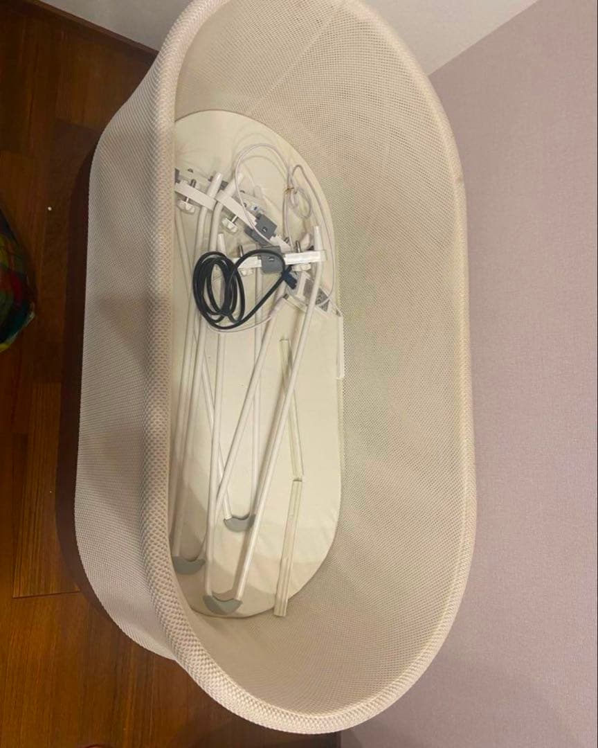 Happiest Baby SNOO スヌーベビーベッド　本体とおまけ