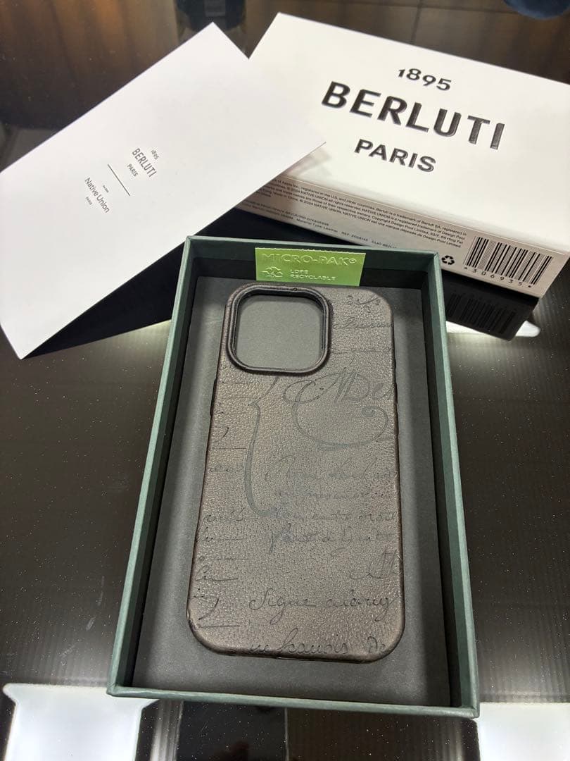 BERLUTI iPhone16PRO用ケース