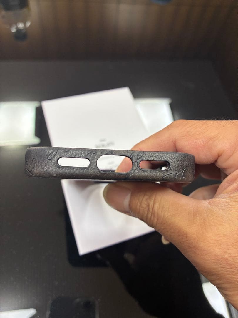 BERLUTI iPhone16PRO用ケース