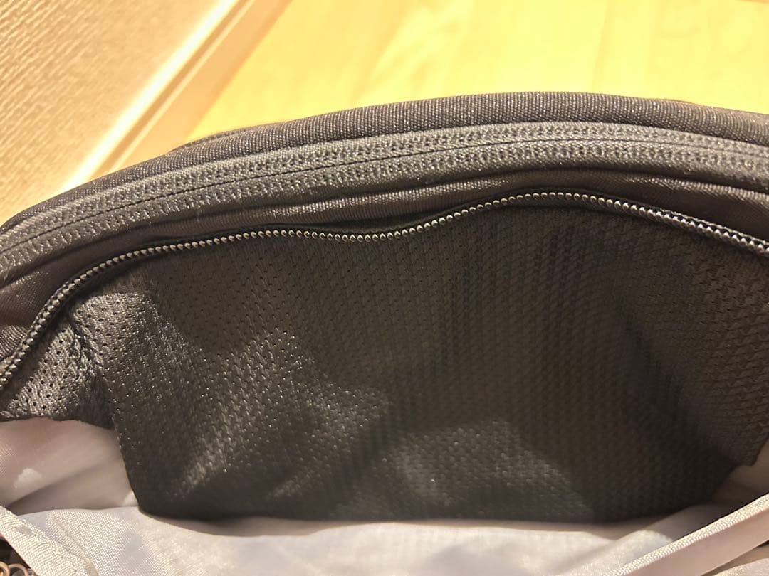 POMULU 2WAYヒップシートバッグ ブラック