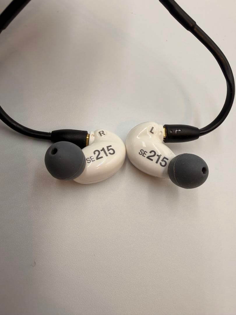 【動作確認済】SHURE SE215 高遮音性イヤホン ホワイト 有線B