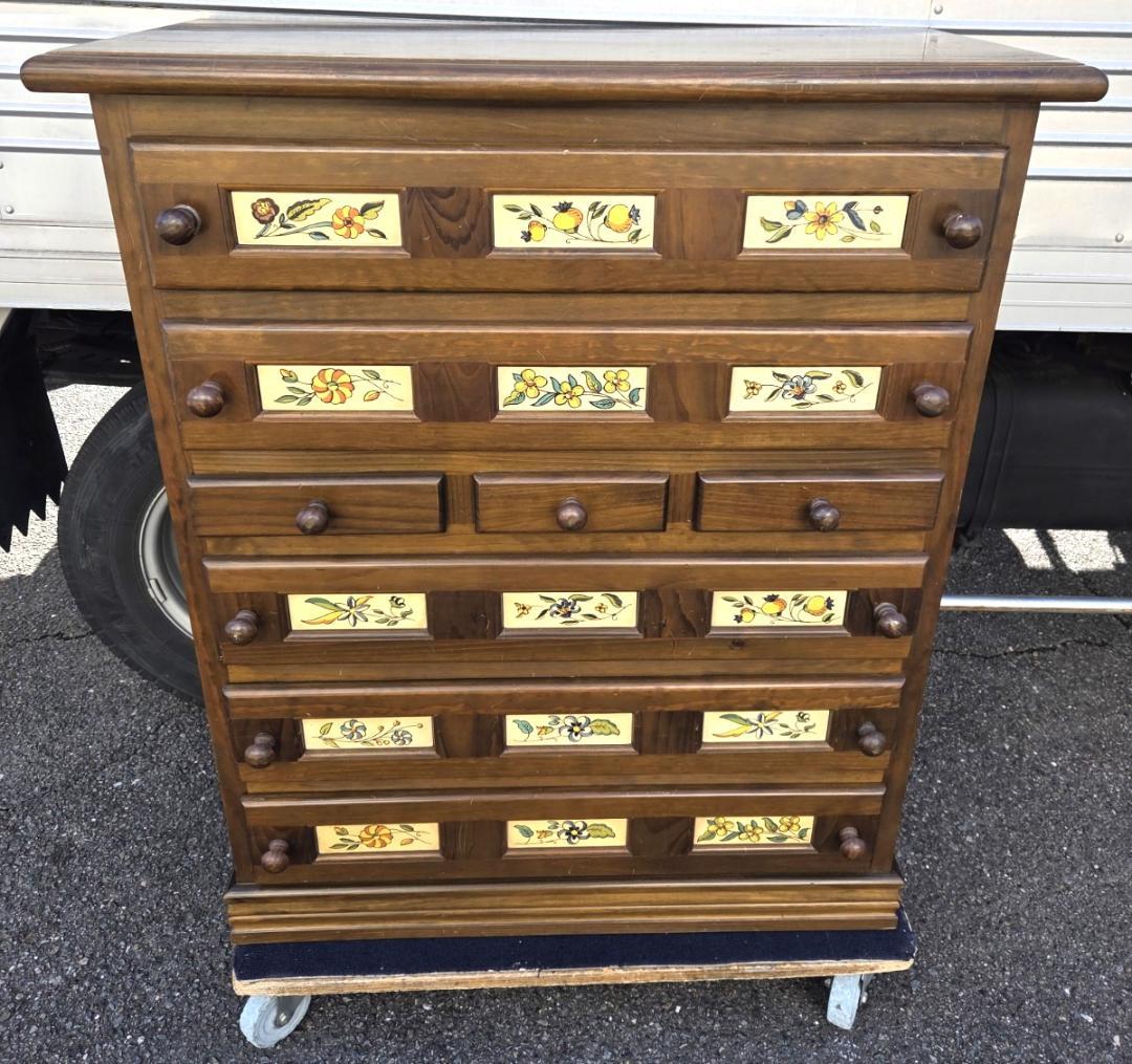 〈現状渡し〉チェスト 6段 8杯 引出し 花柄タイル バレンシア スペイン