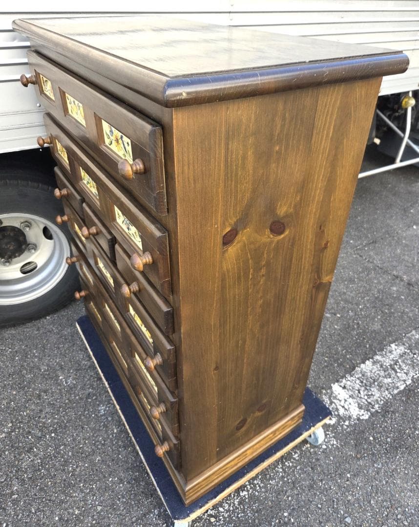 〈現状渡し〉チェスト 6段 8杯 引出し 花柄タイル バレンシア スペイン