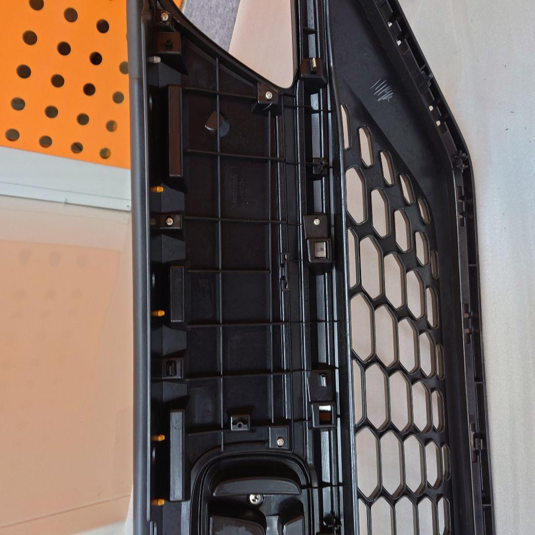 ホンダ　FREED　フリード　フロントバンパー　フロントグリル　GB5