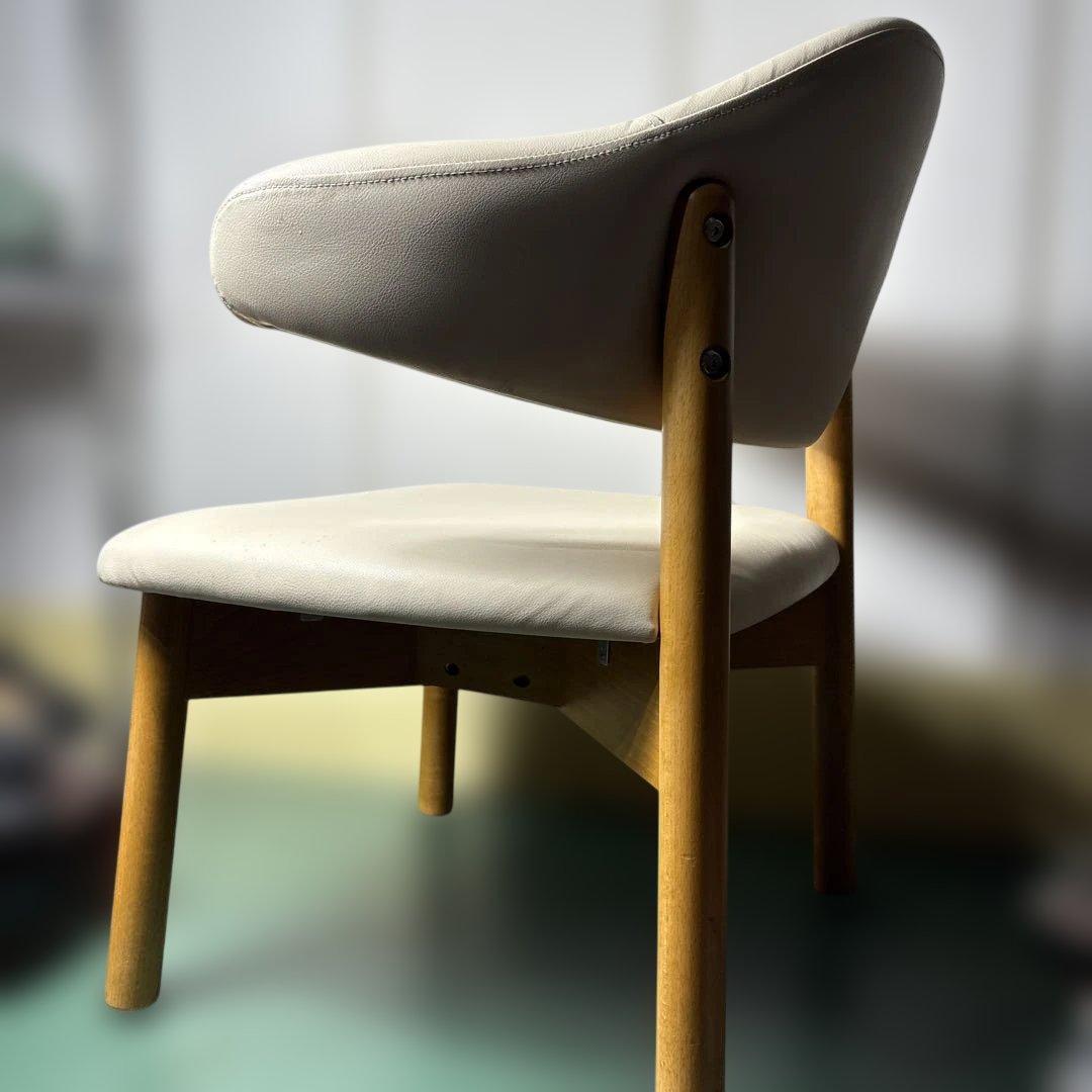 コンビ　エンジェルチェア　授乳椅子