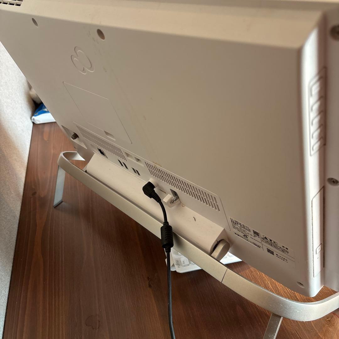 富士通 一体型デスクトップパソコン FMV WF3F17D office付き