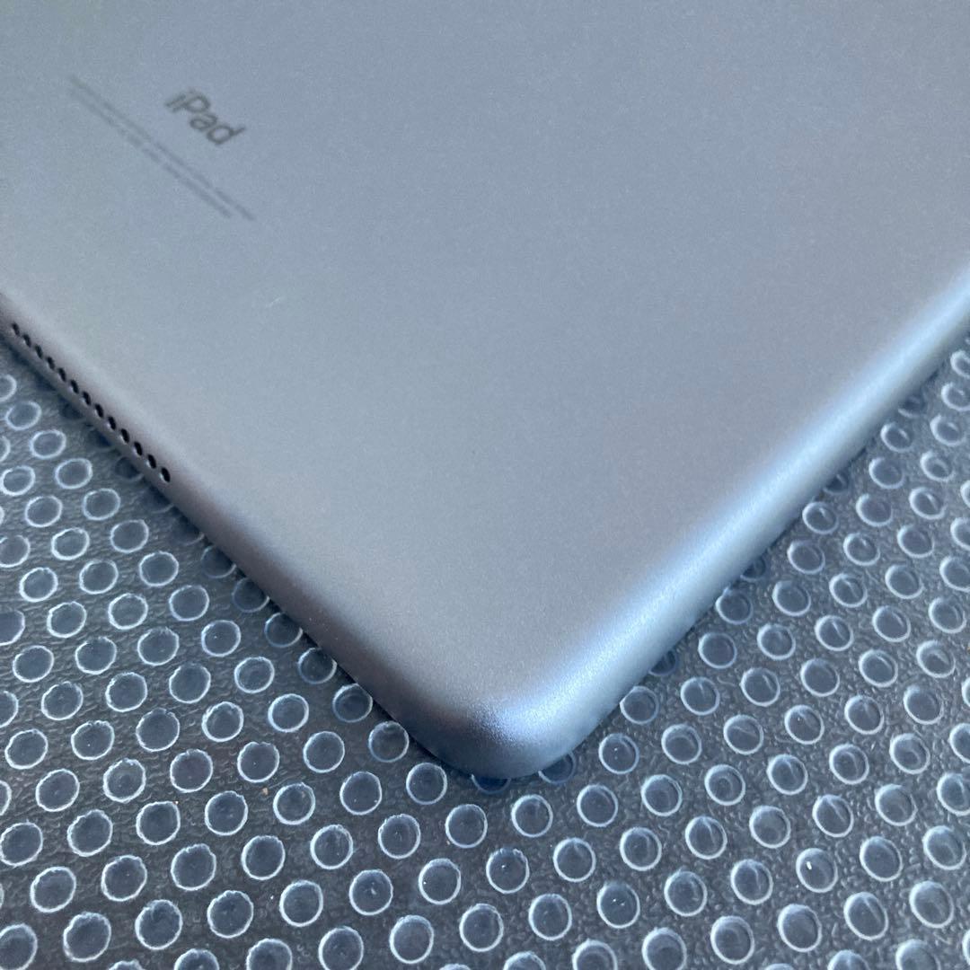 3953【早い者勝ち】iPad6 第6世代 32GB SIMフリー☆