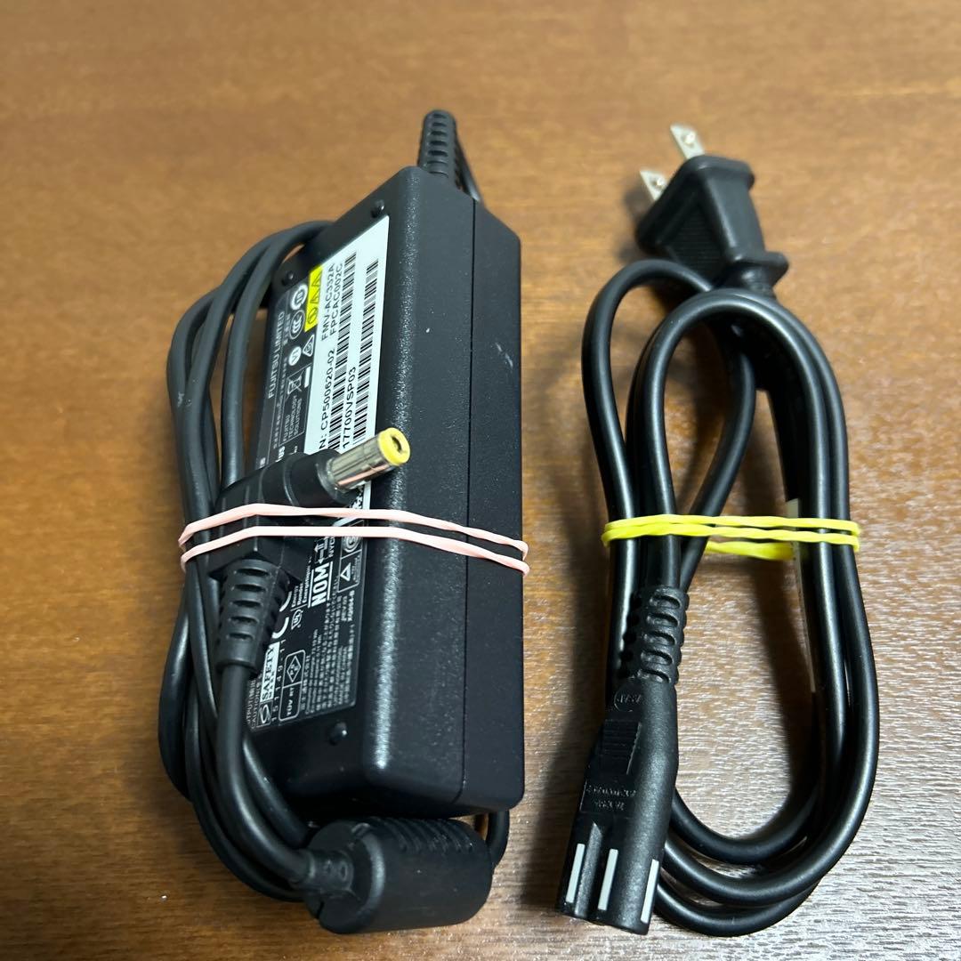 Fujitsu LIFEBOOK ノートPC